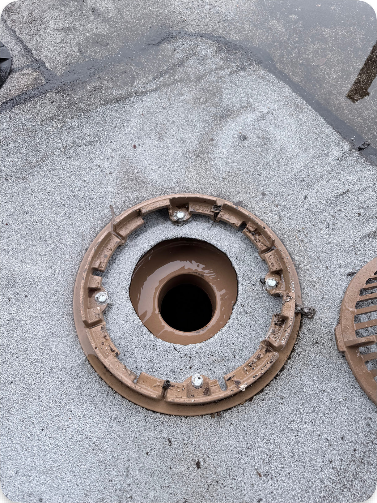Drain detail