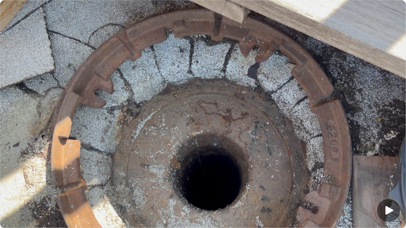 Drain with no bolts or cover